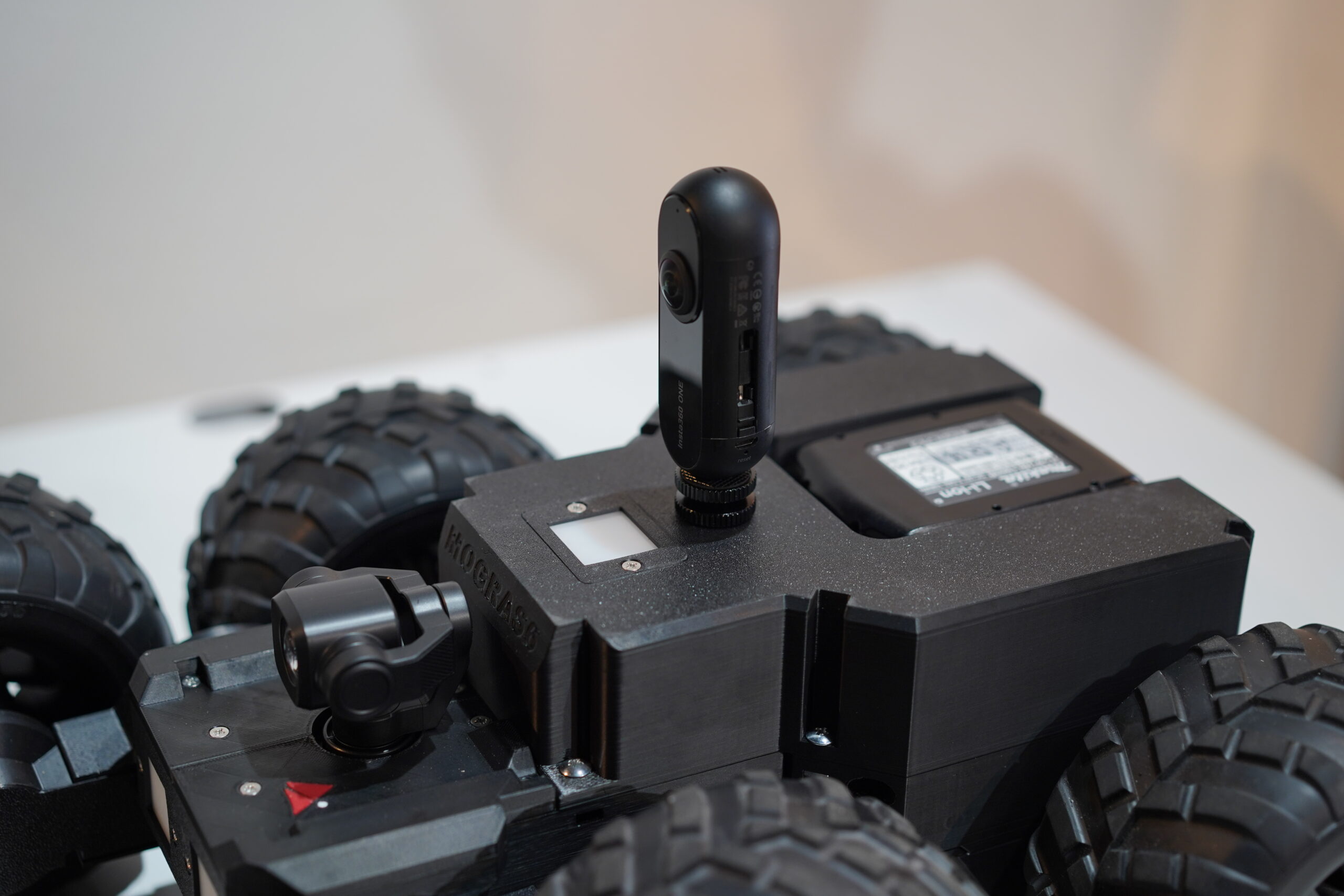 床下点検ロボットARWS-002